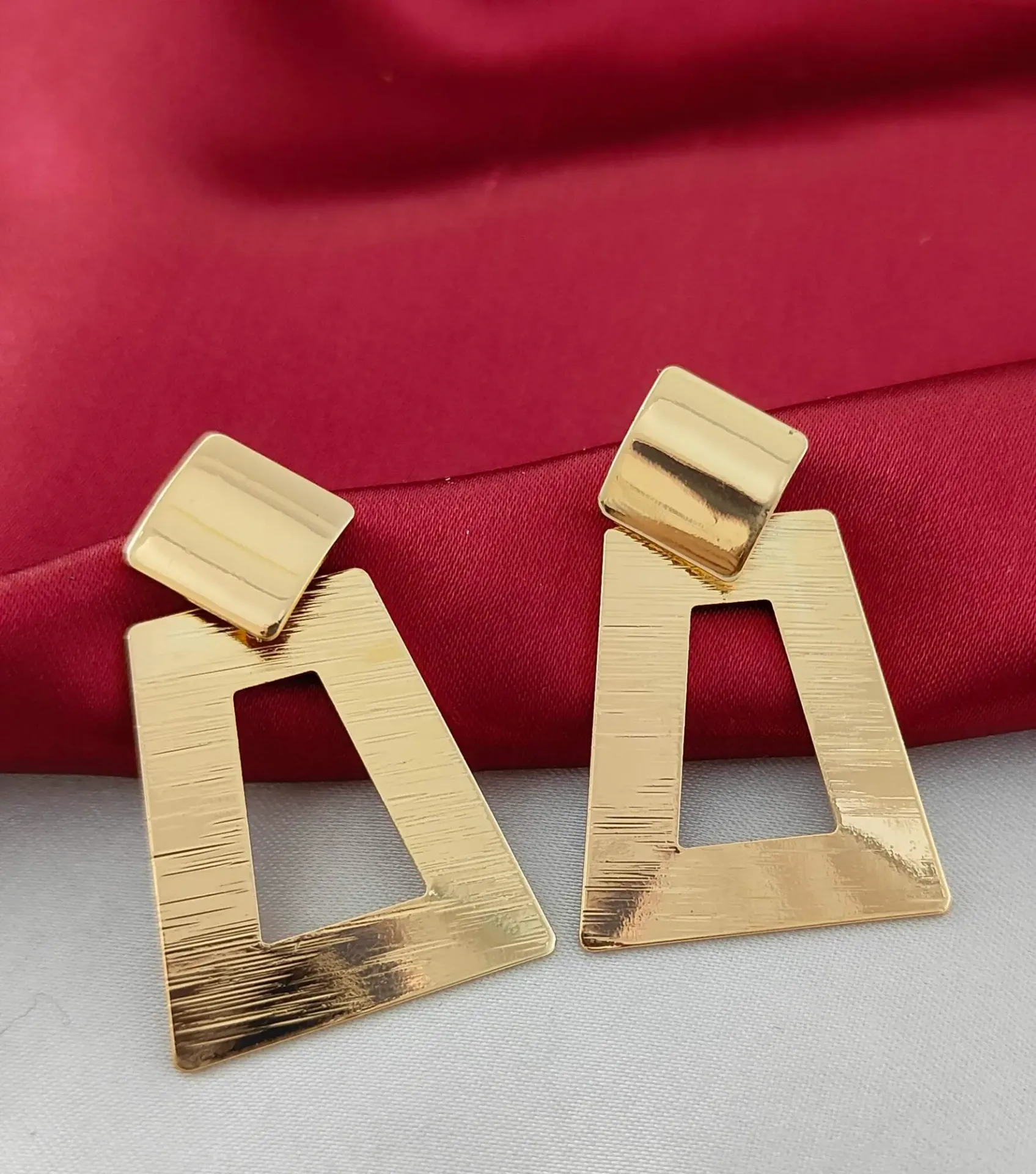 Geometric Trapezoid Drops