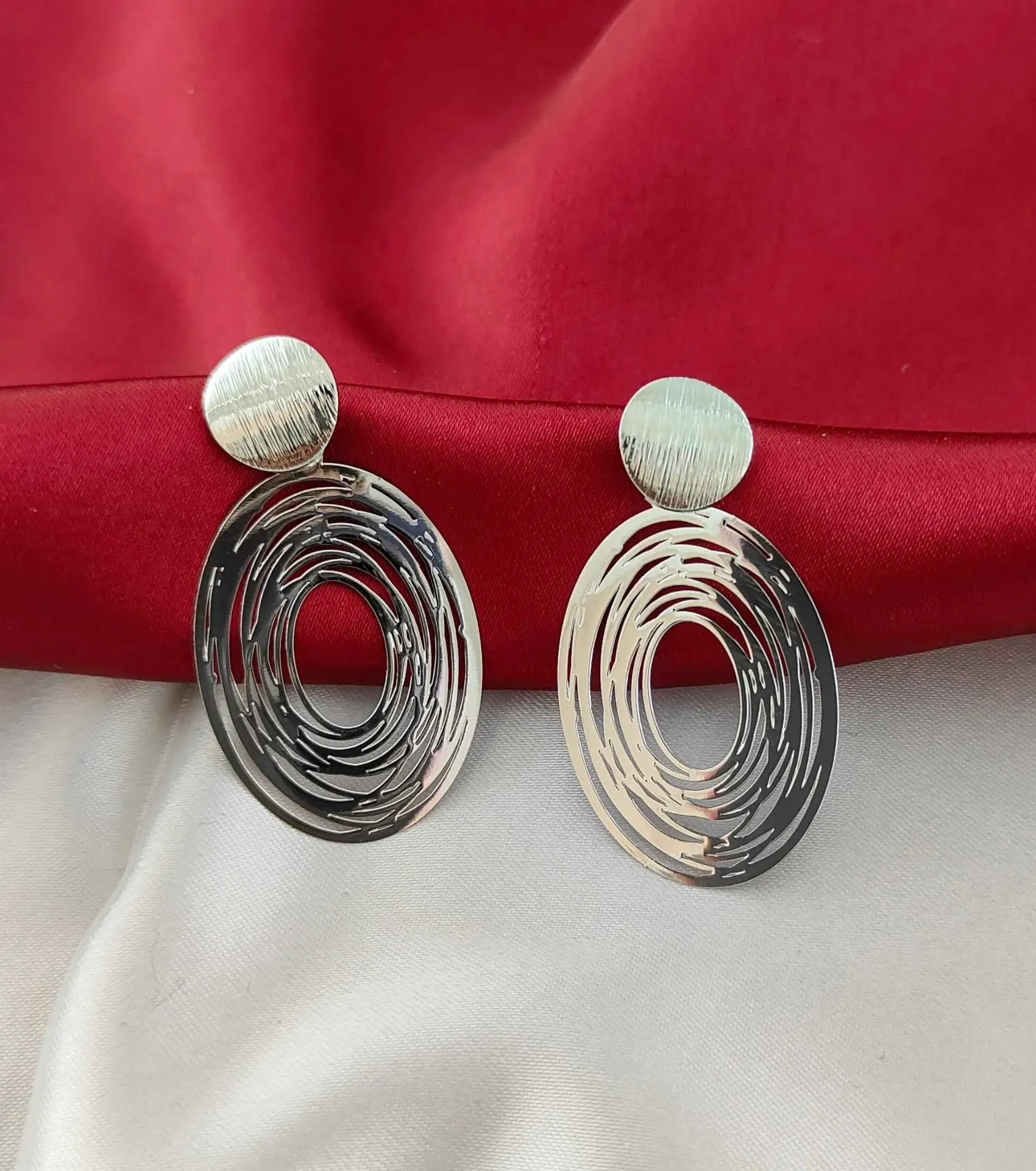 Abstract Concentric Oval Drops