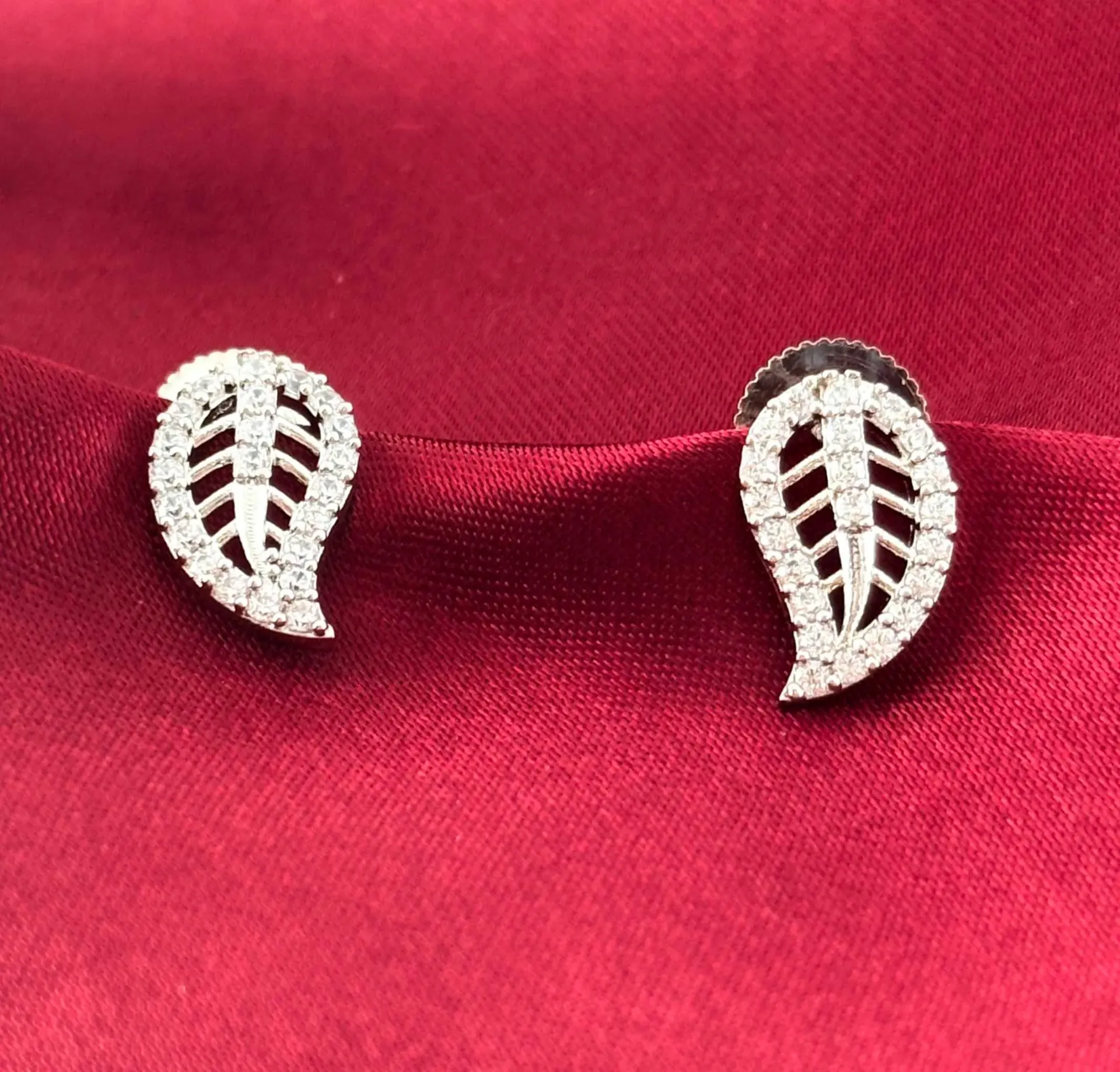 Paisely Leaf Studs
